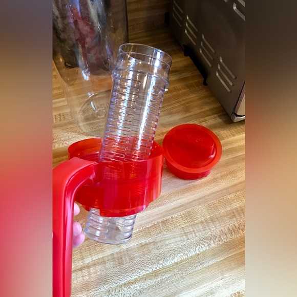 2/$10 PRIMULA Tall Plastic Fruit Infuser Water Pitcher Cucumber Water Container - Picture 10 of 14